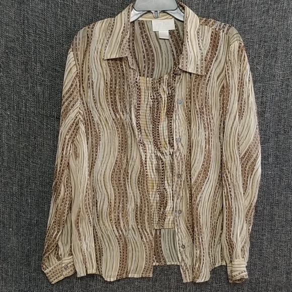 Vue Point by Jordan Neutral Color 2 Piece Shirt Set - Picture 2 of 8